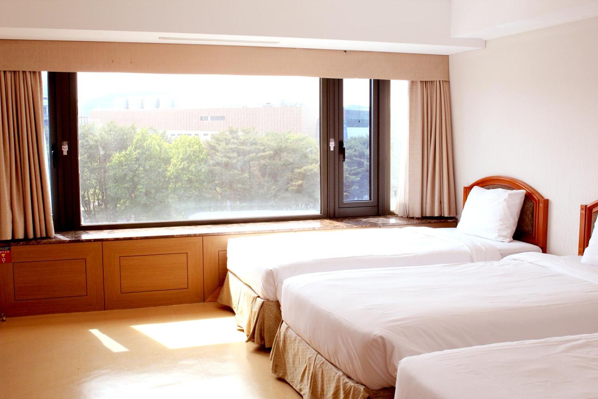 The K Hotel Gyeongju Bagian luar foto
