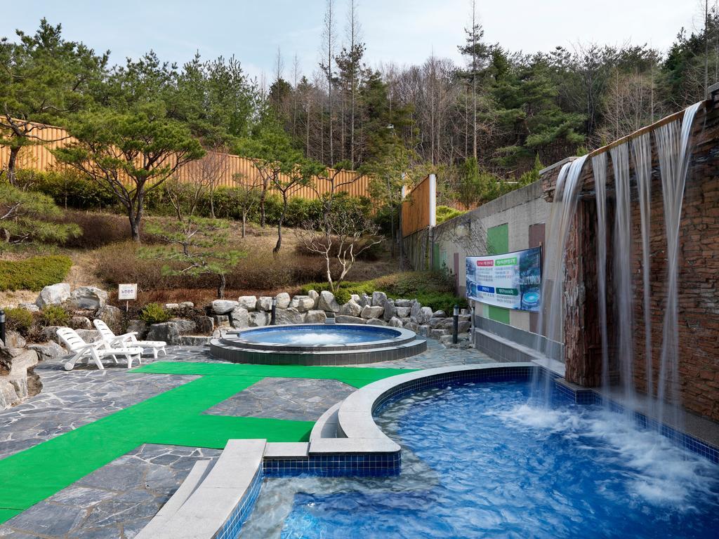 The K Hotel Gyeongju Bagian luar foto