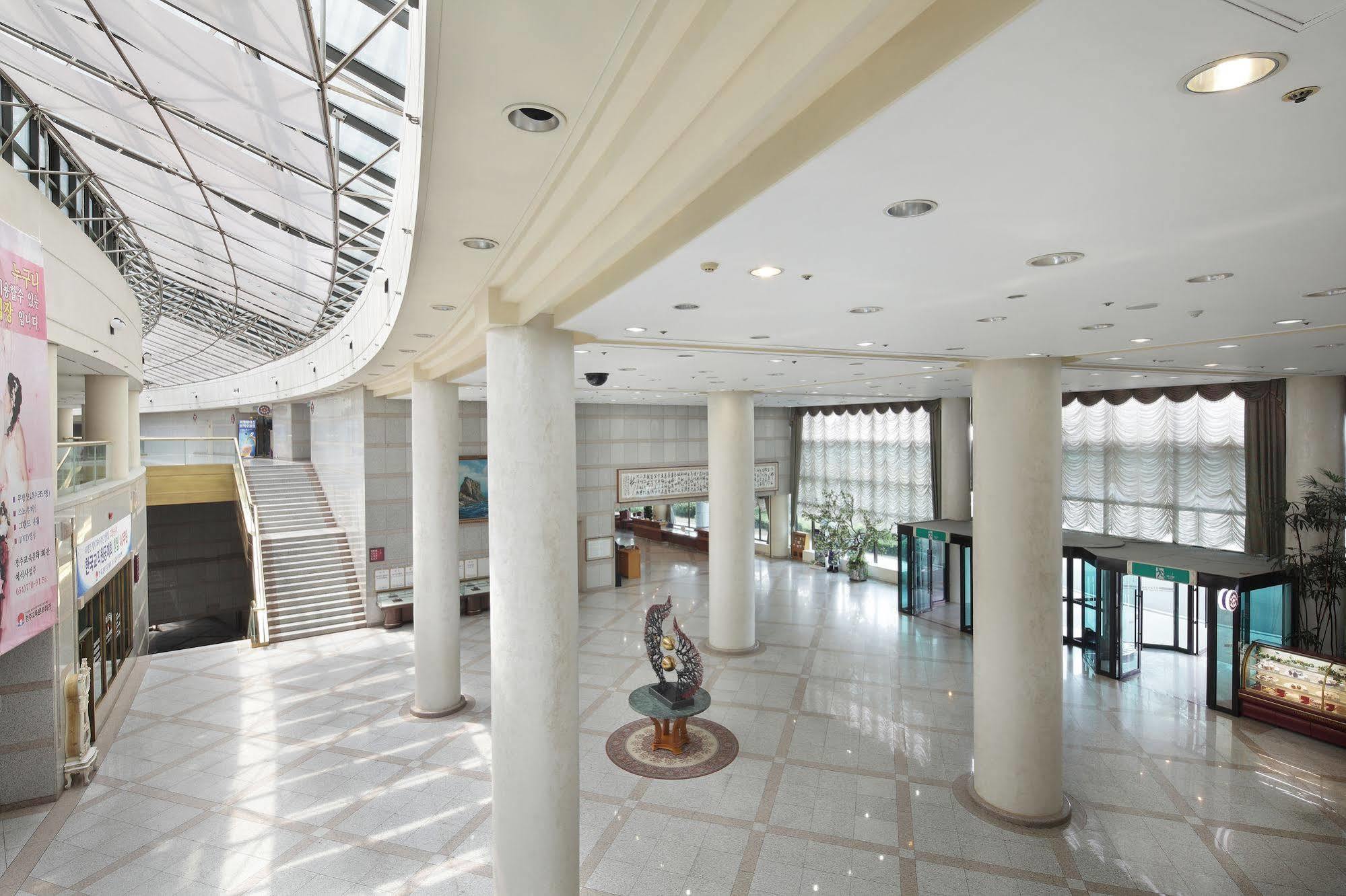 The K Hotel Gyeongju Bagian luar foto
