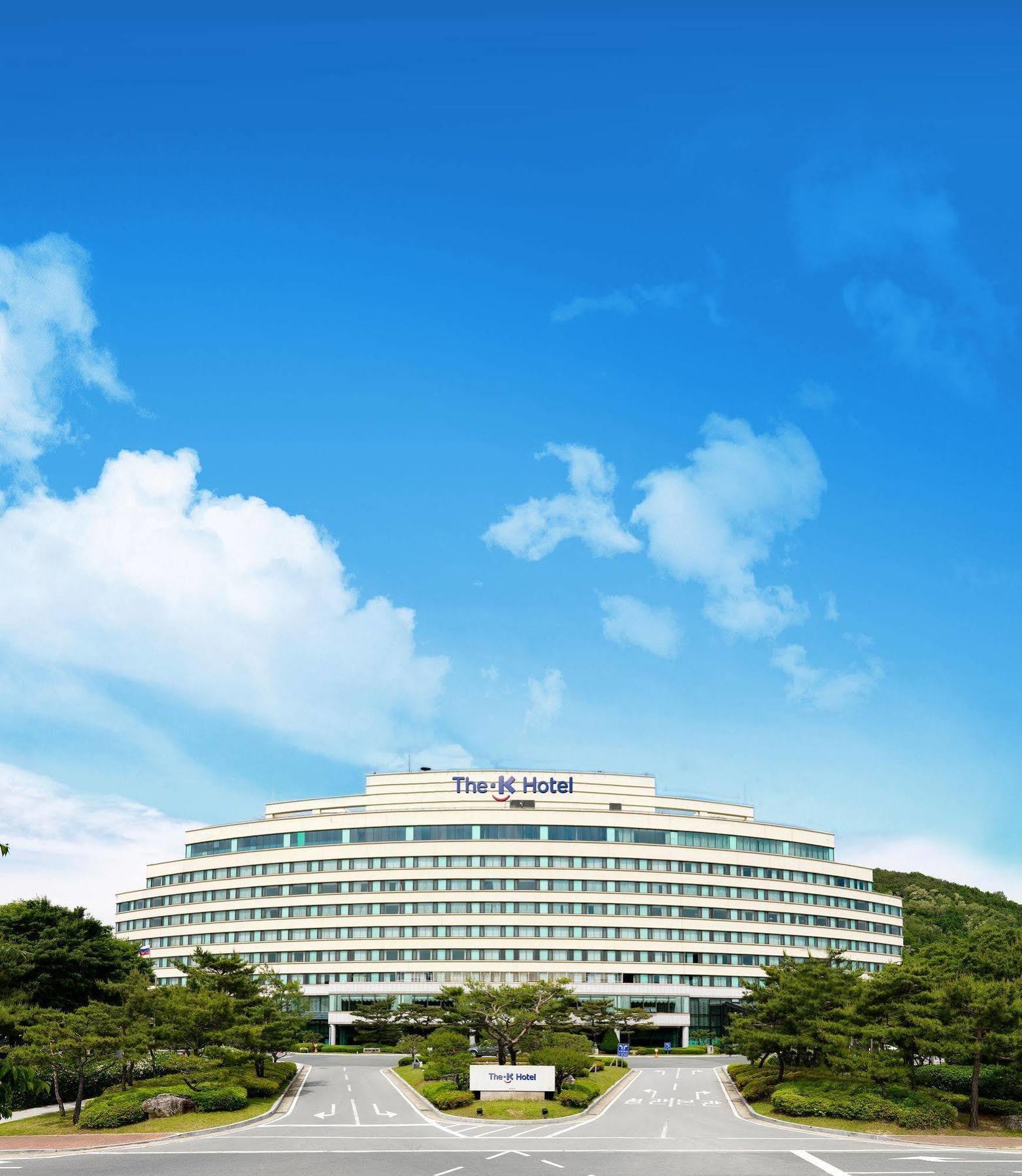 The K Hotel Gyeongju Bagian luar foto